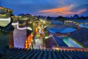 Wing Hotel (Central Plaza/Two Rivers and Four Lake)